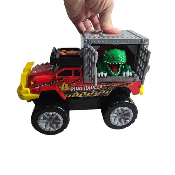 Road Rippers Toy State Dino Hauler Dinosaur Roaring Sounds Action Dinosaur Truck - Picture 4 of 6